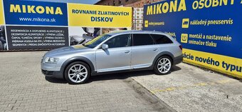 AUDI A6 ALLROAD 3,00tdi quattro - 2
