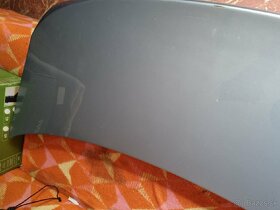 BMW E90 lci kufor. - 2