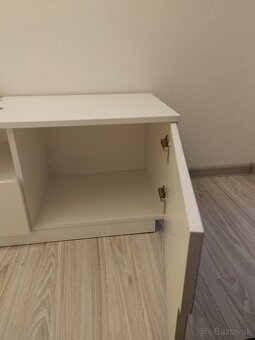 Skrinka pod TV - 2