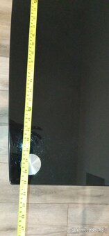 Sklenený TV stolík - 2