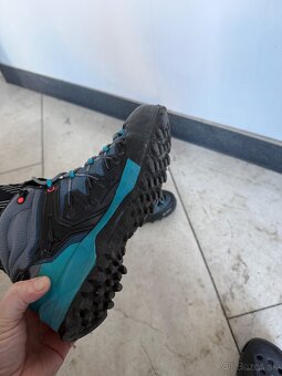 Predam topanky turisticke zn. Salewa - 2