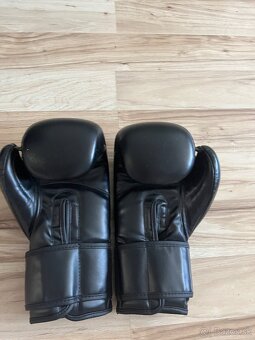 Kickbox výstroj - 2