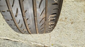 Pirelli P ZERO Nero GT 235/45 R18 98Y - 2
