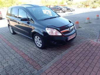 Predám Opel Zafira 1.9.diesel 110kw r.v.2009 - 2