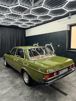 Mercedes W123 230E 1980 - 2