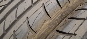 Predám 4ks jazdené letné 215/60r16-95V 2+2modely - 2