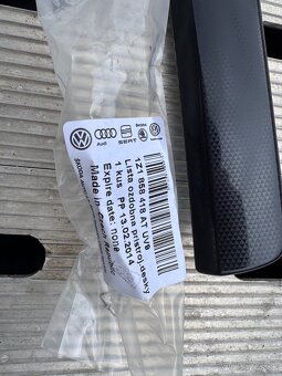 Lišta na pristrojovku Škoda Octavia 2 RS Carbon dekor - 2