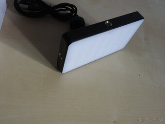 LED RGB Foto/Video Svetlo W140 RGB - 2