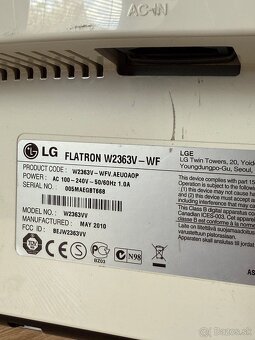 LG Flatron monitor - 2