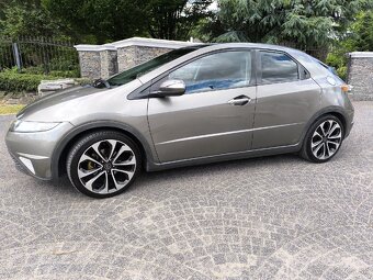 Honda Civic 8g 1.8 V-tec - 2