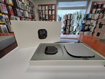Apple watch ultra 2 black titanium - 2