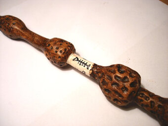 Bazovy prutik Albusa Dumbledora - Harry Potter - 2