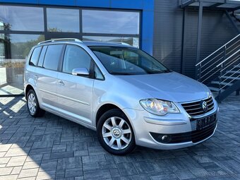 Volkswagen Touran 1.9 TDI DPF Highline 2007 262000km - 2