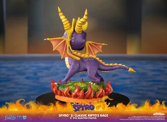 Spyro 2: Classic Ripto's Rage 8" PVC Statue - 2