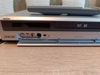 SONY CD plyer - 2