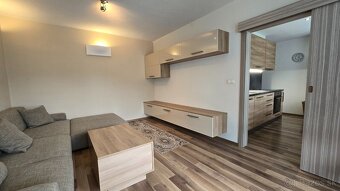 Kompletne prerobený dvojizbový byt s lodžiou - 2