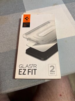 Spigen Glas tR EZ Fit tvrdene sklo iPhone 14/13 pro/13 - 2