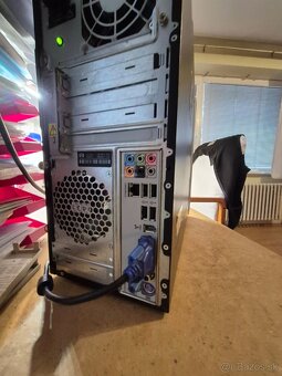 HP Pavilion a6641cs ● Procesor Intel® Core™ 2 Quad Q8200 ● - 2