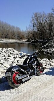 Suzuki Intruder 1500 - 2
