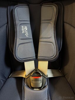 Britax Romer Trifix 2 i-size - 2