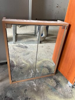 Umývadlo zo skrinkami - 2