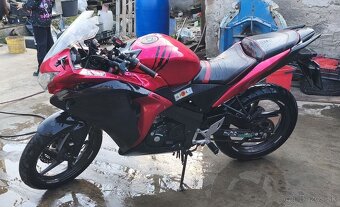 Predám Honda CBR 125 - 2