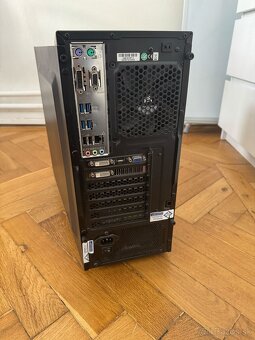 Počítač ASUS – Intel i5, 16 GB RAM, SSD – spoľahlivý v - 2