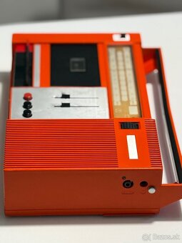 Predam radio-magnetofon Tesla A 5 - 2