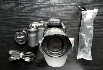 digitalny fotoaparat Finepix 9600 - 2
