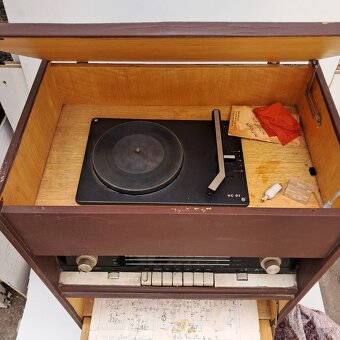gramofon s radiom - 2