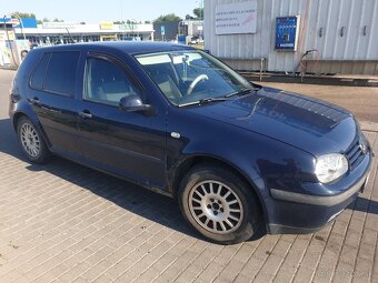 Golf 4 - 2