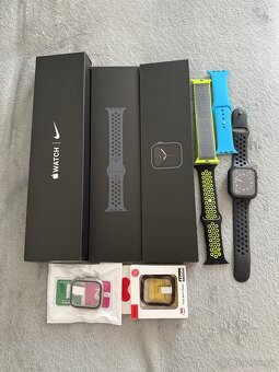 Apple watch SE 44mm - 2