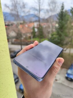 Predám Xiaomi 12 5G 8/256GB Top stav - 2