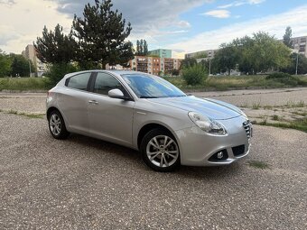 Alfa Romeo Giulietta 1.6 JTD Distinctive - 2