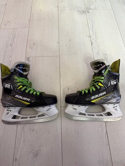 KORCULE BAUER VAPOR X4 VEĽKOSŤ 3,5 EE - 2