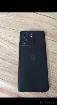 Predám Motorolu Edge 40 - 2