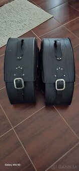 Kožené bočné kufre. - 2