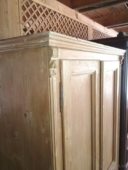 Smreková skriňa - 2