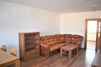 Prenájom 3 izbový byt Nitra Baničova - 2