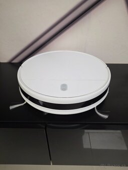 Robotický vysávač Xiaomi Mi Robot Vacuum Mop Essential - 2