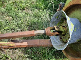 Kúpim diely na Claas Trabant - 2