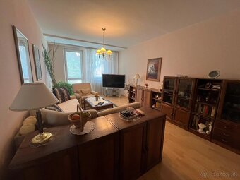 Realitný kancelária REALADR s.r.o. - 2