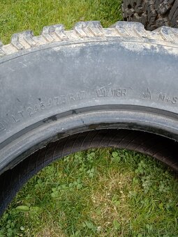 All terrain 245/75 R17 - 2
