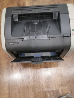 Tlačiareň HP - 2