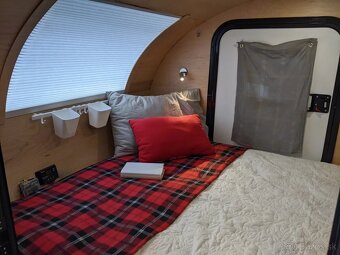 Na prenájom: Štýlový mini karavan pre výlety a dovolenky. - 2