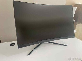 Predám herný monitor MSI G32C4 E2 31,5" - 2