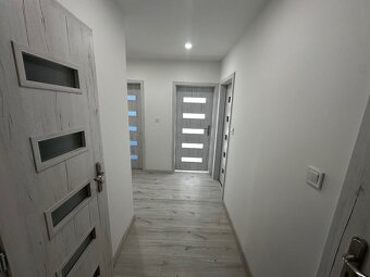 Predám zrekonštruovaný 2 izbový byt - 2