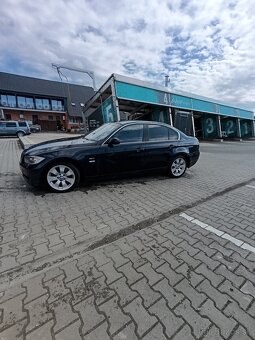 BMW E90 330xd - 2