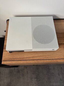 Xbox one S - 2