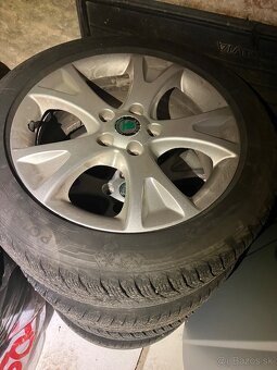 Predám zimné pneumatiky + alu disky 225/50/R17 - 2